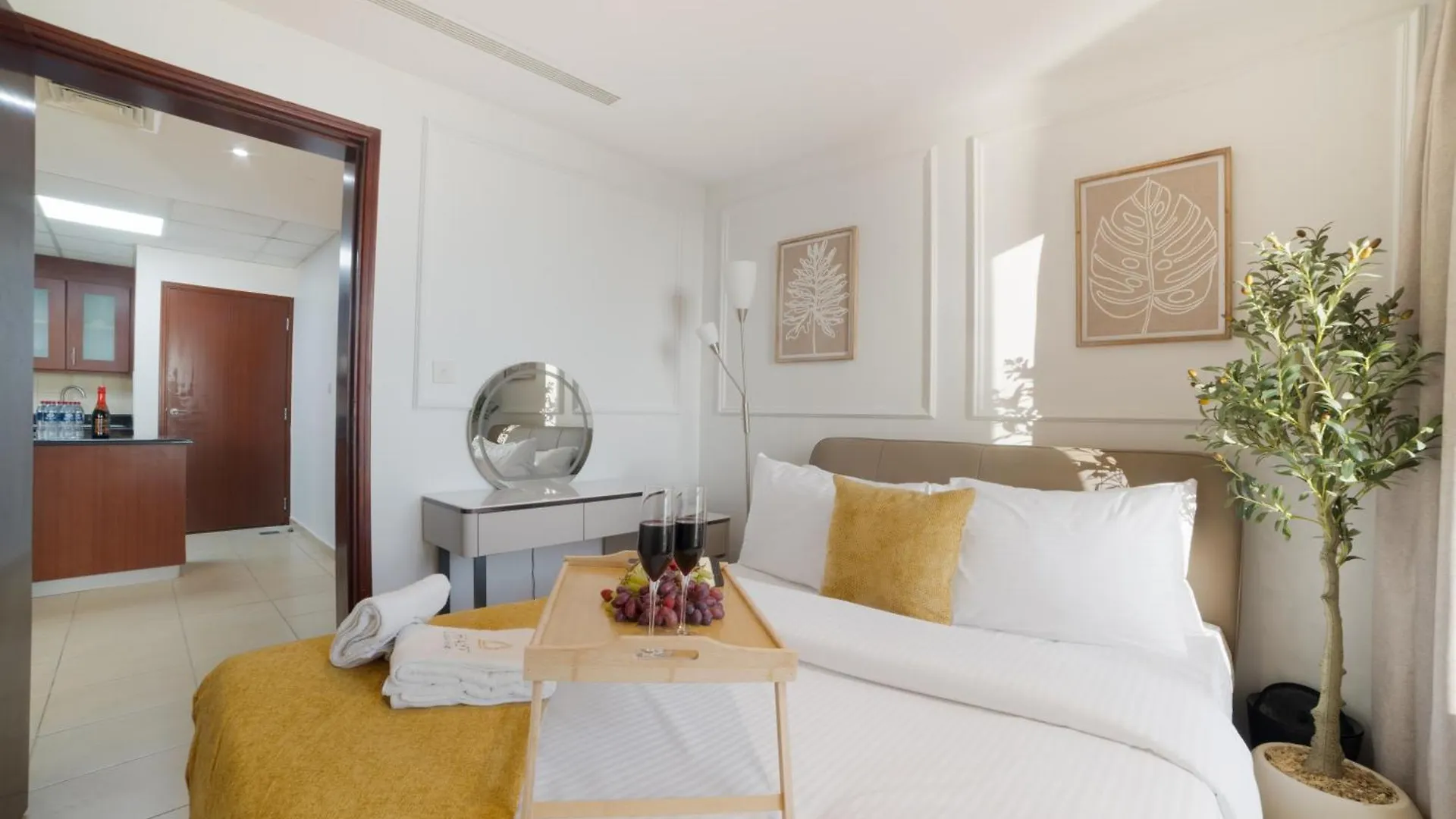 Apartment Dubai Eye & Sea View 2Br Marina & Beach Walk