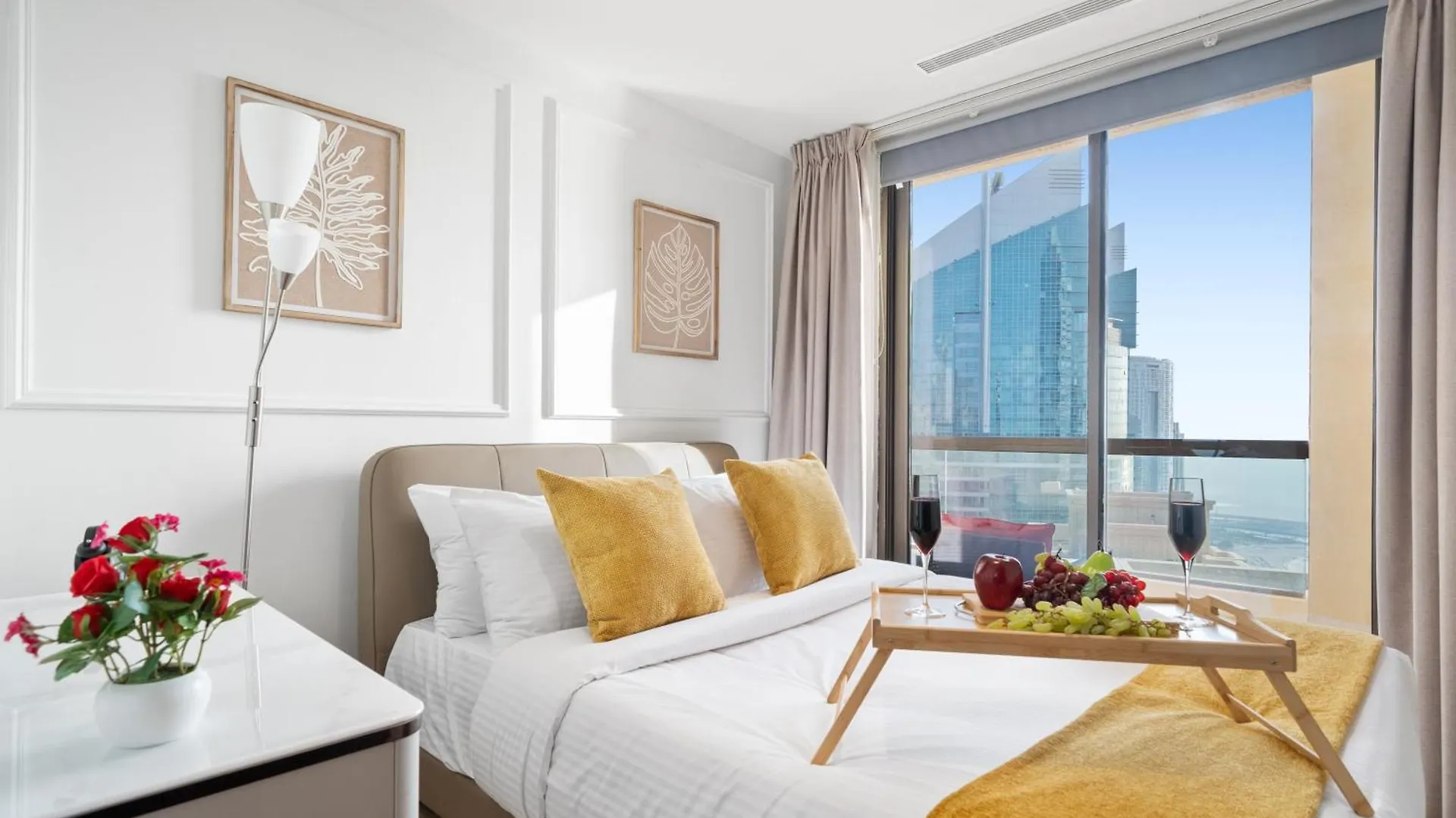 Apartment Dubai Eye & Sea View 2Br Marina & Beach Walk
